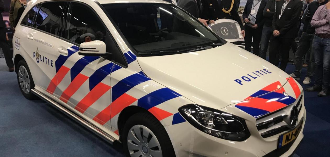 VDL Bus Venlo gaat nieuwe politieauto's ombouwen