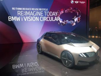 BMW i Vision Circular staat centraal in de presentatie van BMW Group