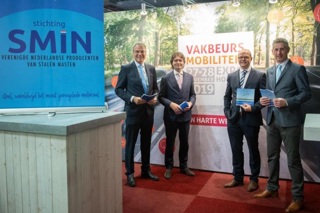 Nederlandse fabrikanten van stalen masten slaan handen ineen