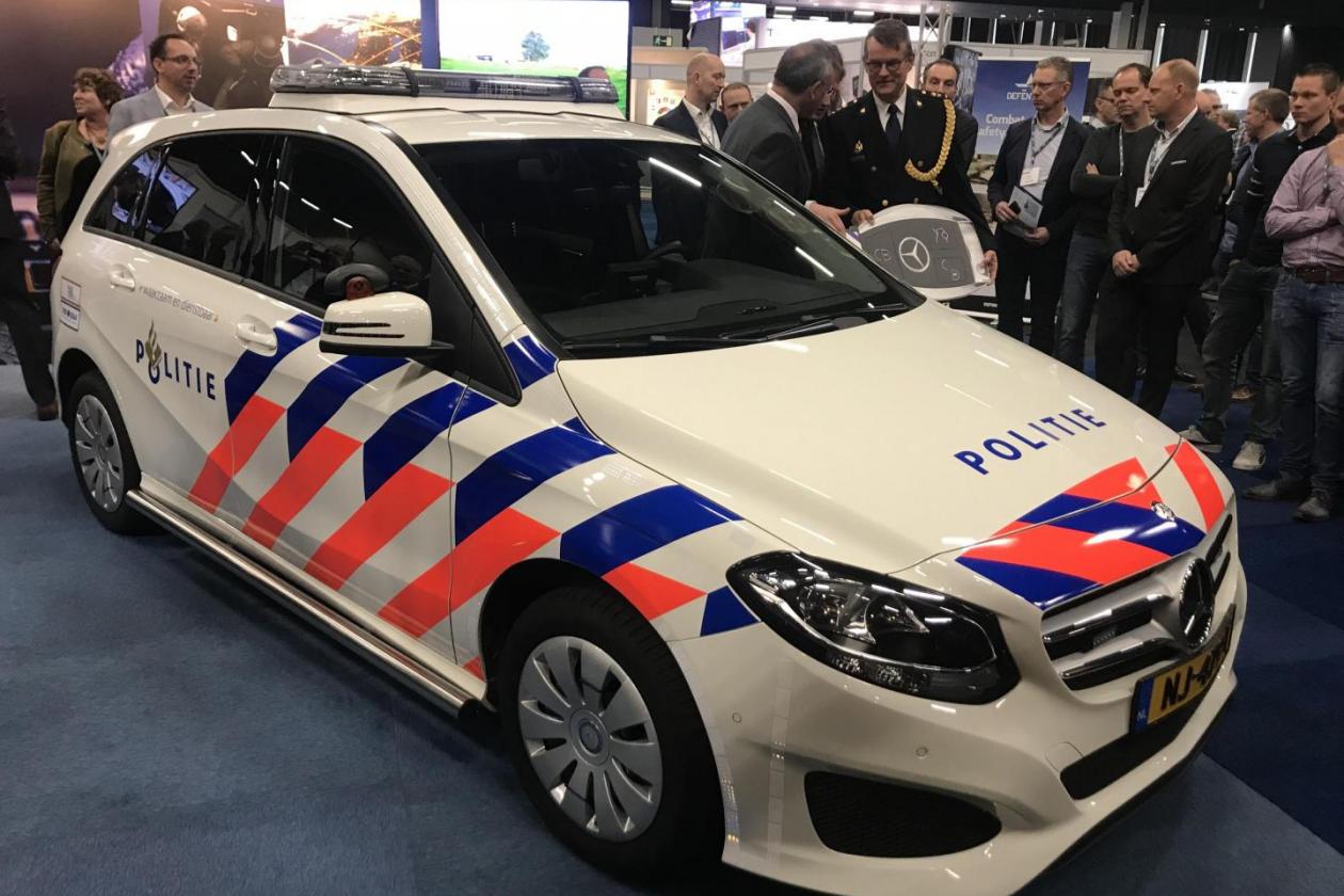 VDL Bus Venlo to convert new police cars