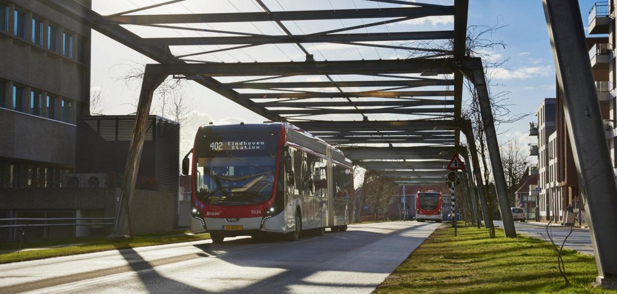 1.000.000 elektrische kilometers in Eindhoven. VDL feliciteert Hermes met elektrische mijlpaal