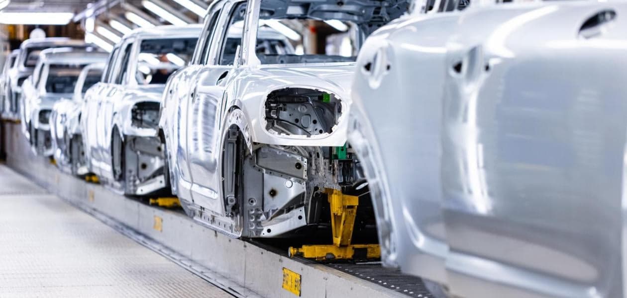 VDL Nedcar switches to a single shift; the number of employees will be reduced as announced